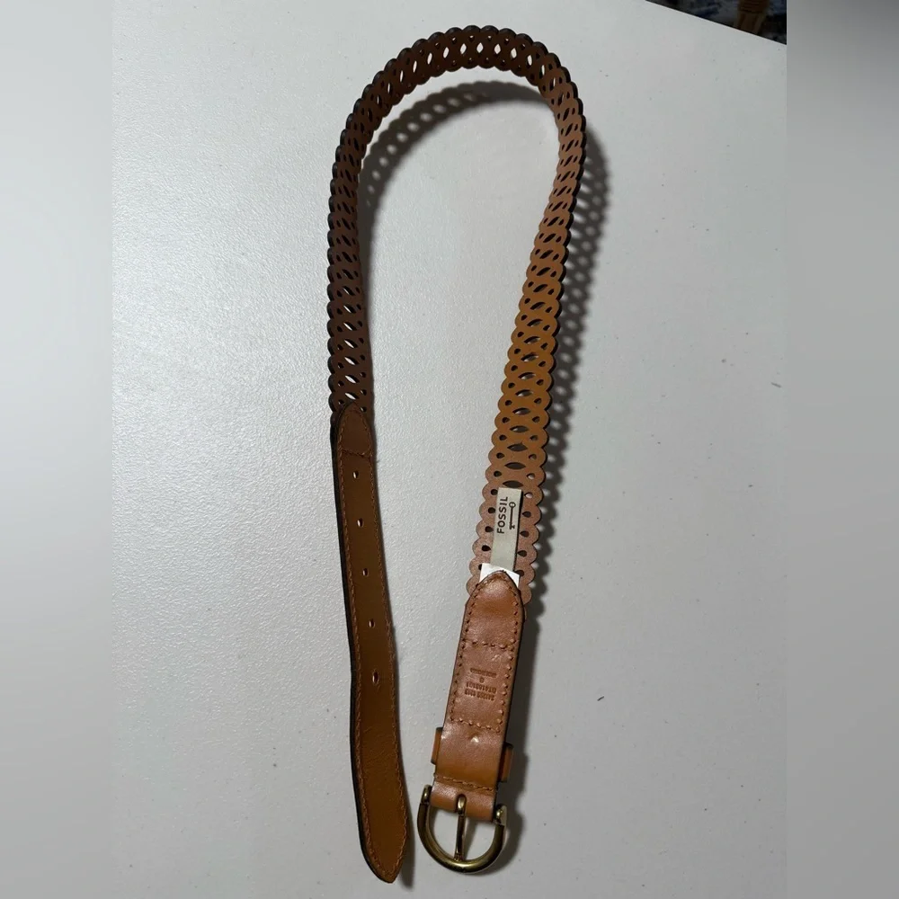 Fossil Tan Brown Perforated Leather Belt Size Small Boho Classic Western